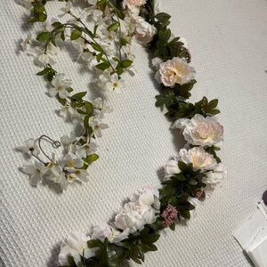 - Flower garland new 6’